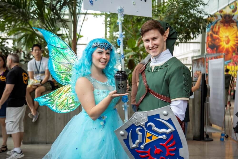 legend of zelda ocarina of time navi and link cosplays at pax west 2019